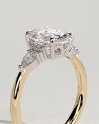 Oval Diamond Engagement Ring in 18K Yellow Gold