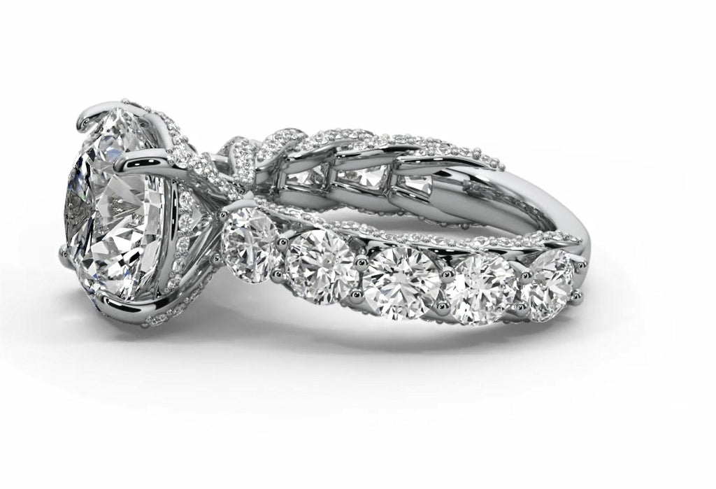 Graduated Round Moissanite Solitaire Engagement Ring – Gold Plated 925 Silver