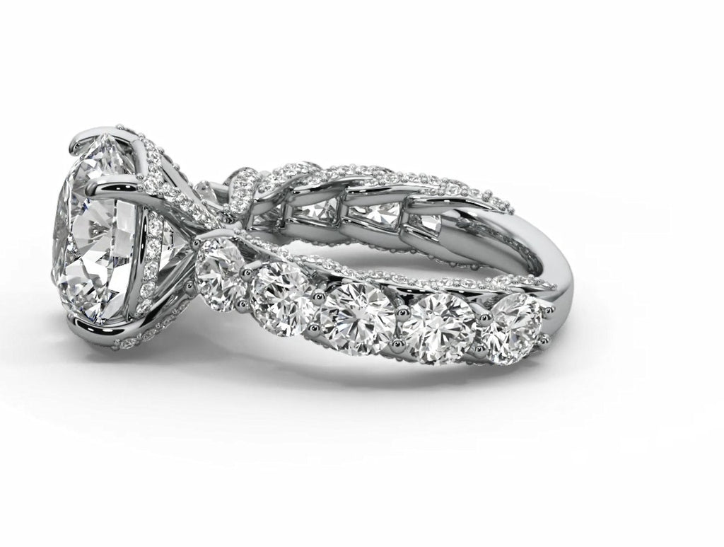Graduated Round Moissanite Solitaire Engagement Ring – Gold Plated 925 Silver