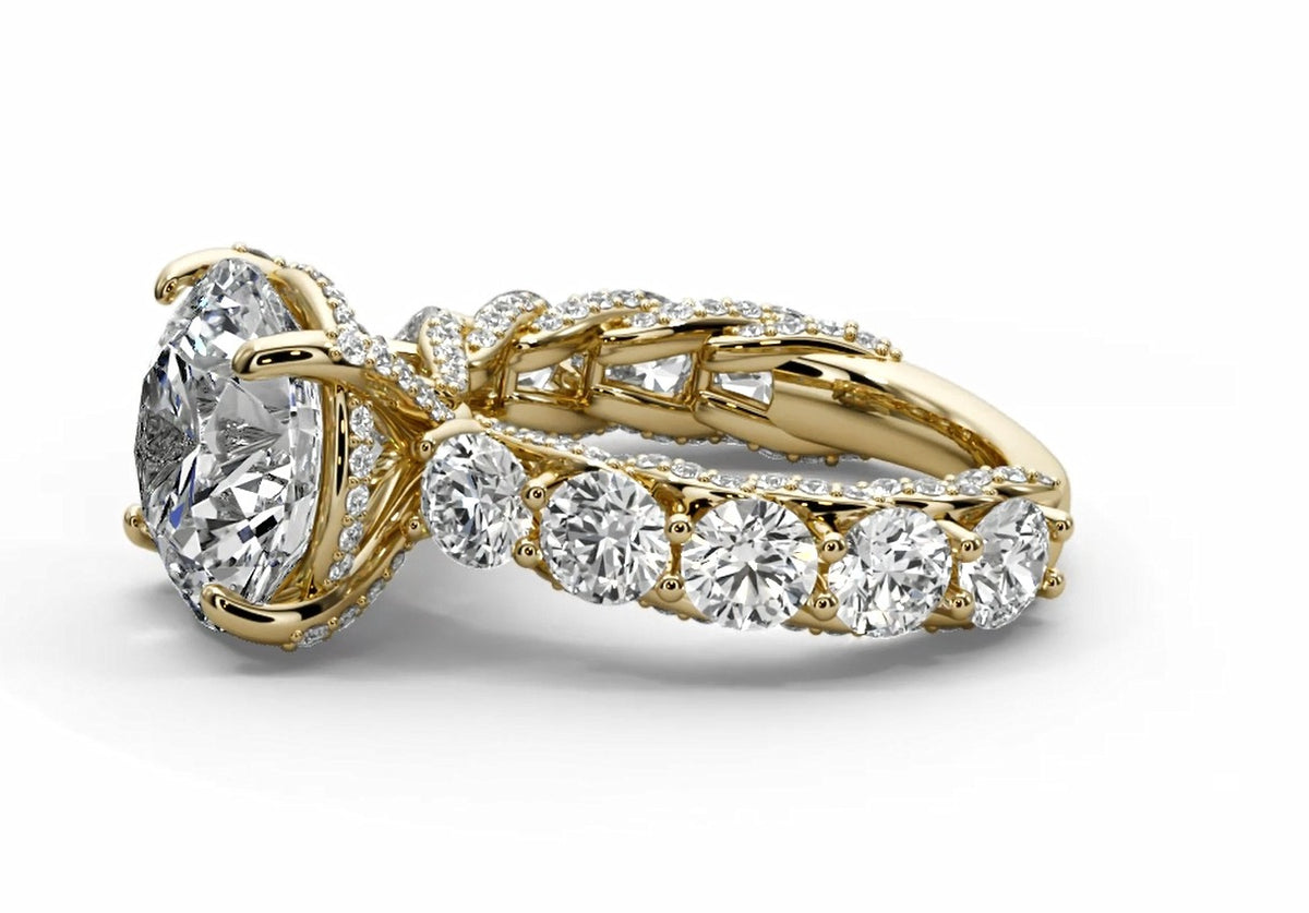 Graduated Round Moissanite Solitaire Engagement Ring – Gold Plated 925 Silver