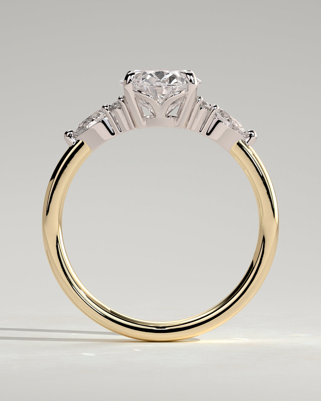 Oval Diamond Engagement Ring in 18K Yellow Gold