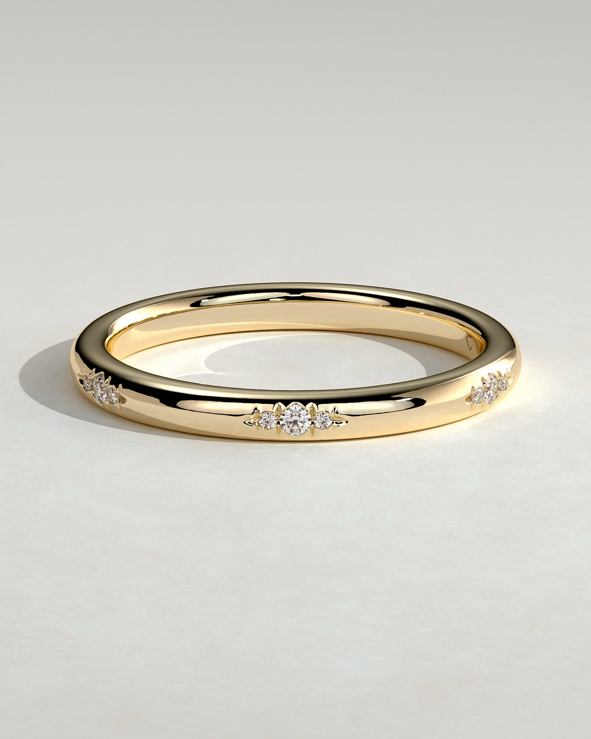 Clustered Hammer Set Moissanite Wedding Band – 18K Yellow, White & Rose Gold